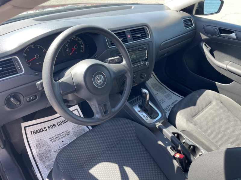 Volkswagen Jetta 2014 price $8,995