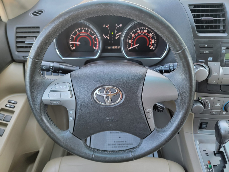 Toyota Highlander 2008 price $11,499