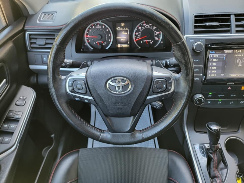 Toyota Camry 2016 price $10,499