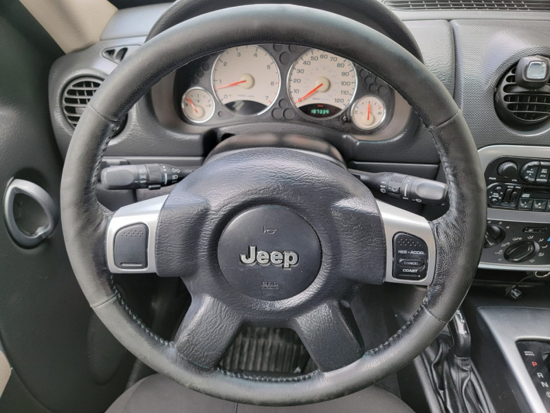 Jeep Liberty 2004 price $4,999