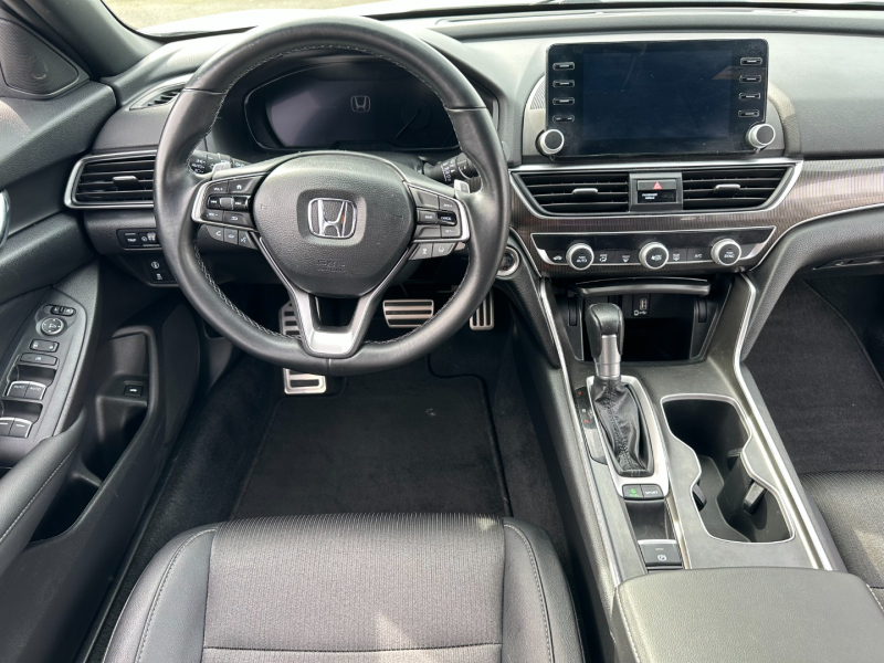 Honda Accord Sedan 2020 price $29,995