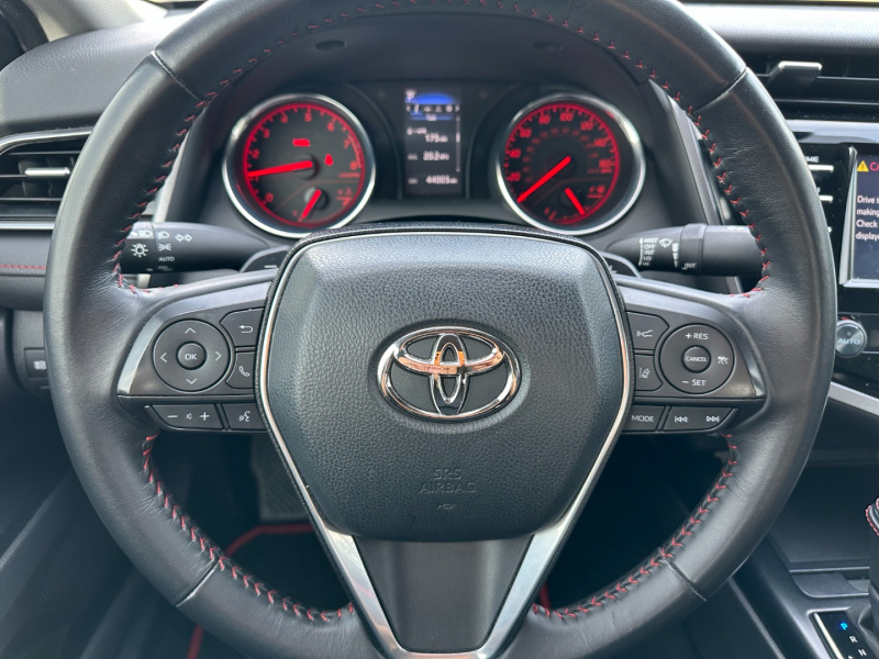 Toyota Camry 2020 price $32,995