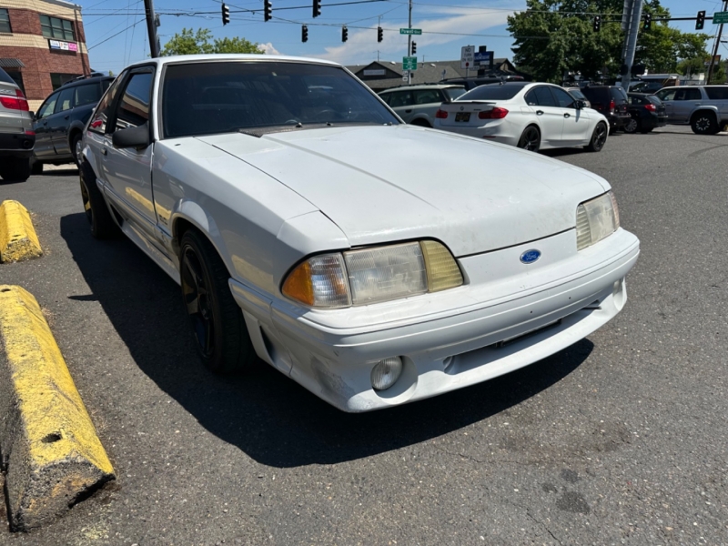 Ford Mustang 1990 price $10,995