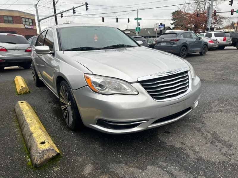 Chrysler 200 2012 price $4,995