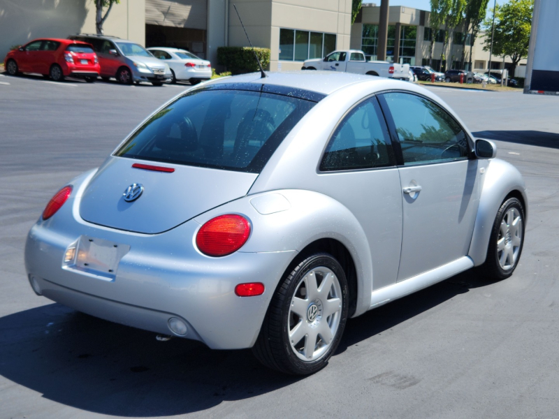 Volkswagen New Beetle 2001 price $3,950