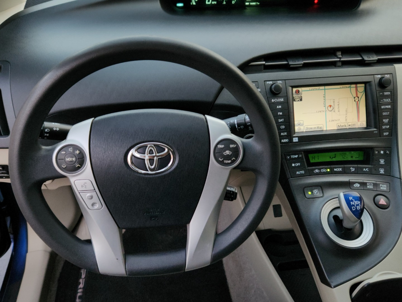 Toyota Prius 2011 price $8,500