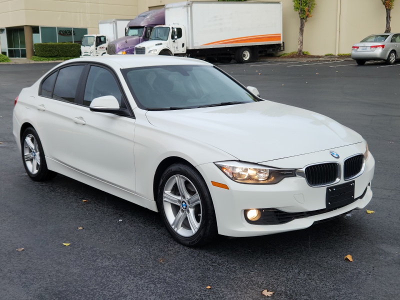 BMW 3-Series 2015 price $10,500