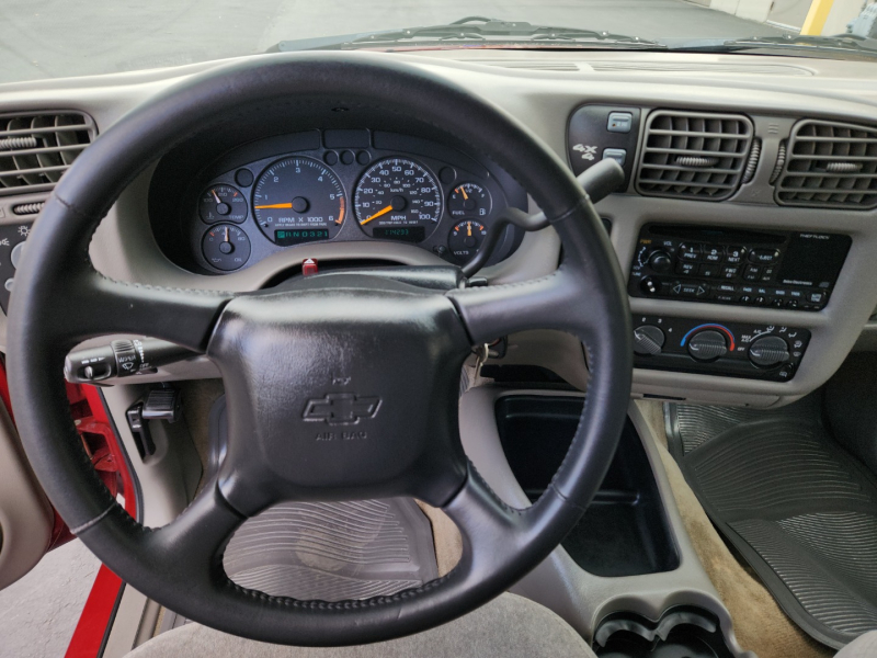 Chevrolet S-10 2000 price $7,500