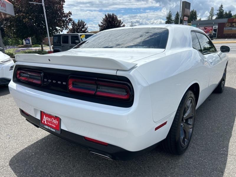 Dodge Challenger 2018 price $19,999