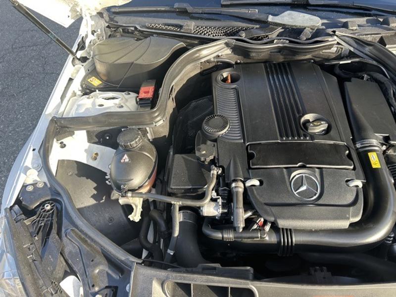 Mercedes-Benz C-Class 2015 price $17,999