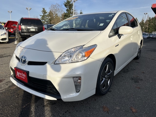 Toyota Prius 2013 price $16,999