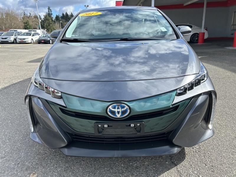 Toyota Prius Prime 2017 price $19,999
