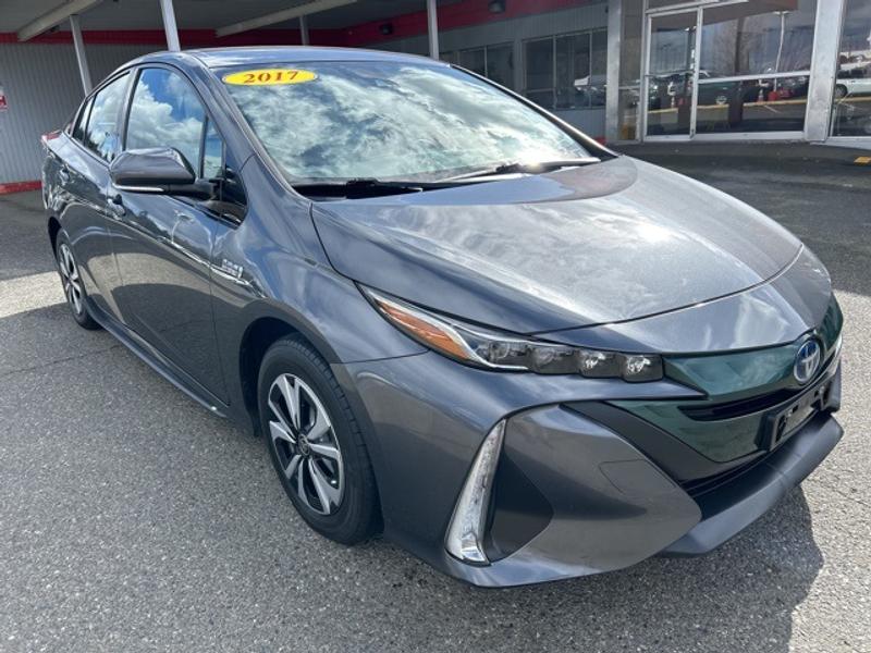 Toyota Prius Prime 2017 price $19,999