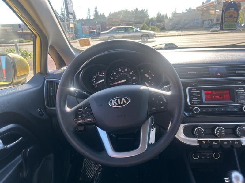 Kia Rio 2016 price $7,999