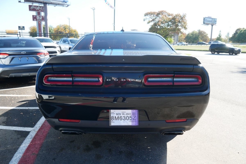 Dodge Challenger 2019 price $39,995
