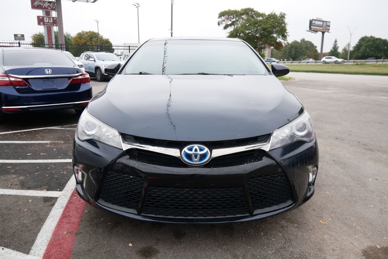 Toyota Camry 2015 price $17,495