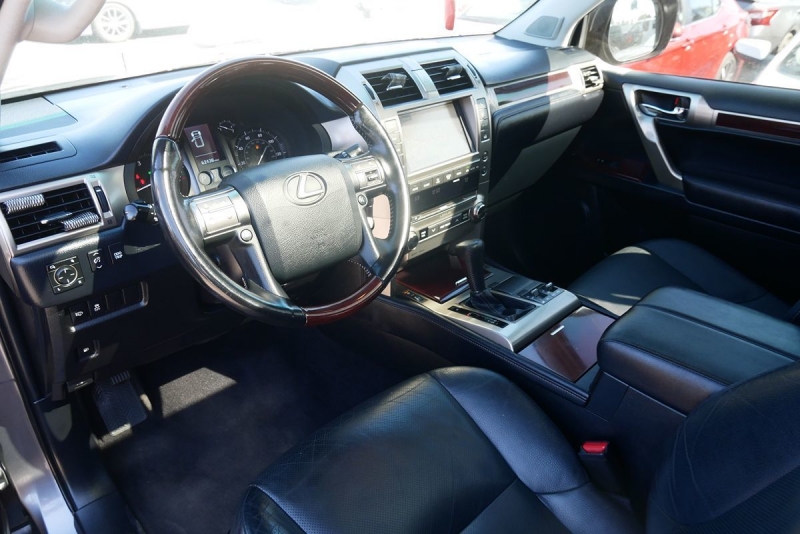 Lexus GX 2018 price $39,995