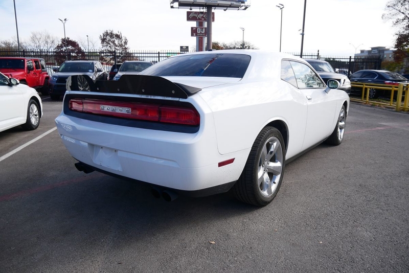 Dodge Challenger 2014 price $18,995