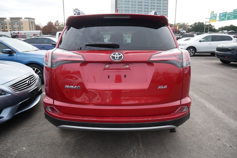 Toyota RAV4 2017 price $21,995