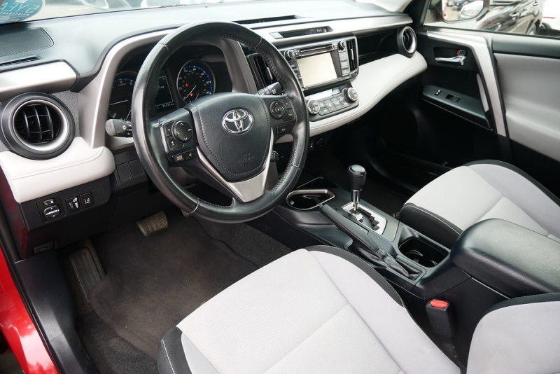 Toyota RAV4 2017 price $21,995