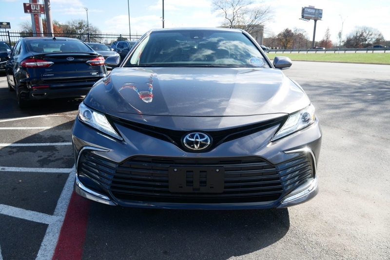 Toyota Camry 2021 price $31,495
