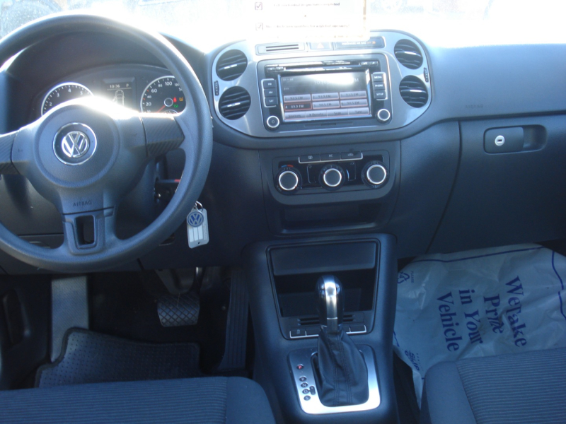 Volkswagen Tiguan 2012 price $10,990