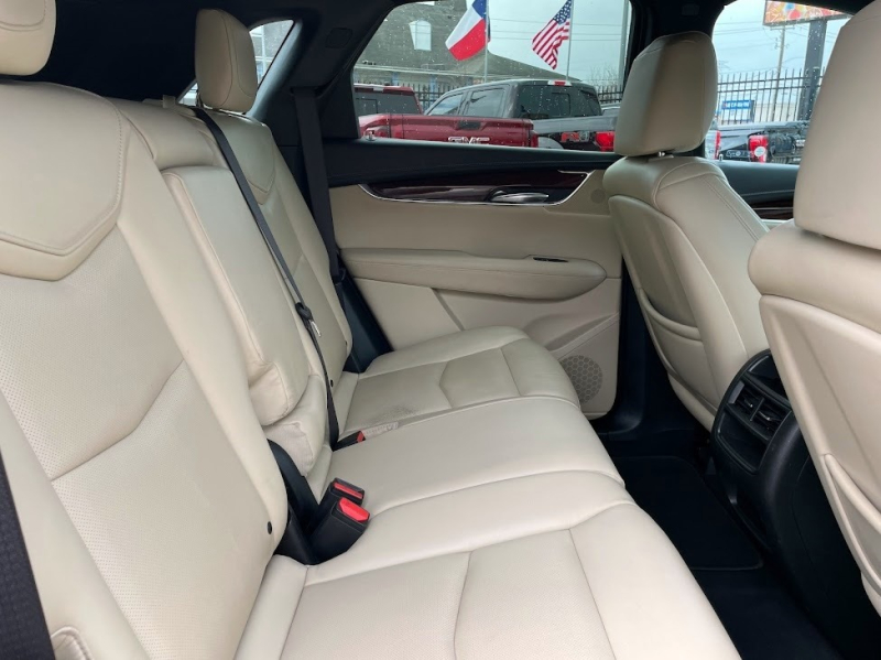 Cadillac XT5 2017 price $2,500 Down