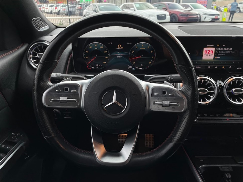 Mercedes-Benz GLB 2021 price $4,000 Down