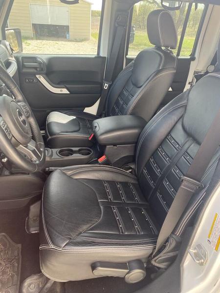 Jeep Wrangler Unlimited 2015 price $44,995