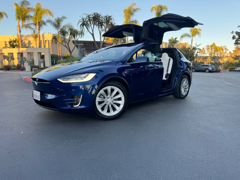 Tesla Model X 2017 price $36,800