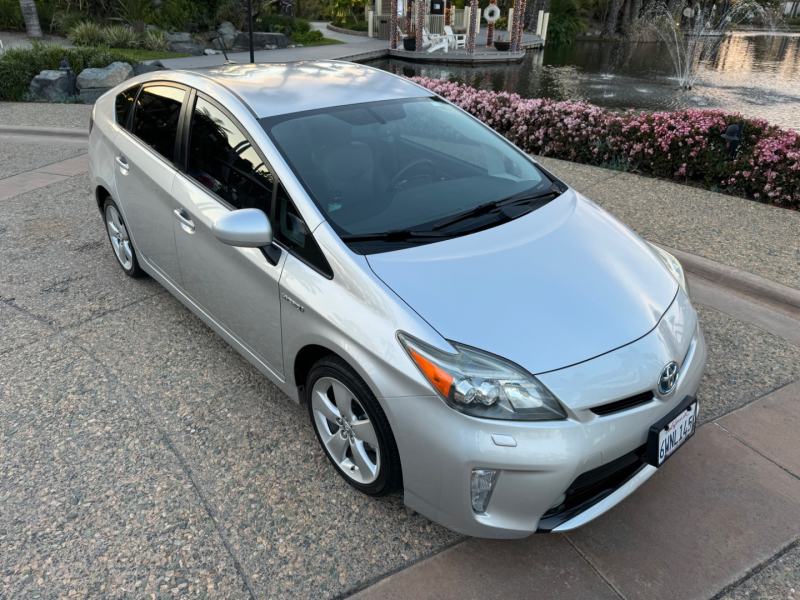Toyota Prius 2012 price $5,500