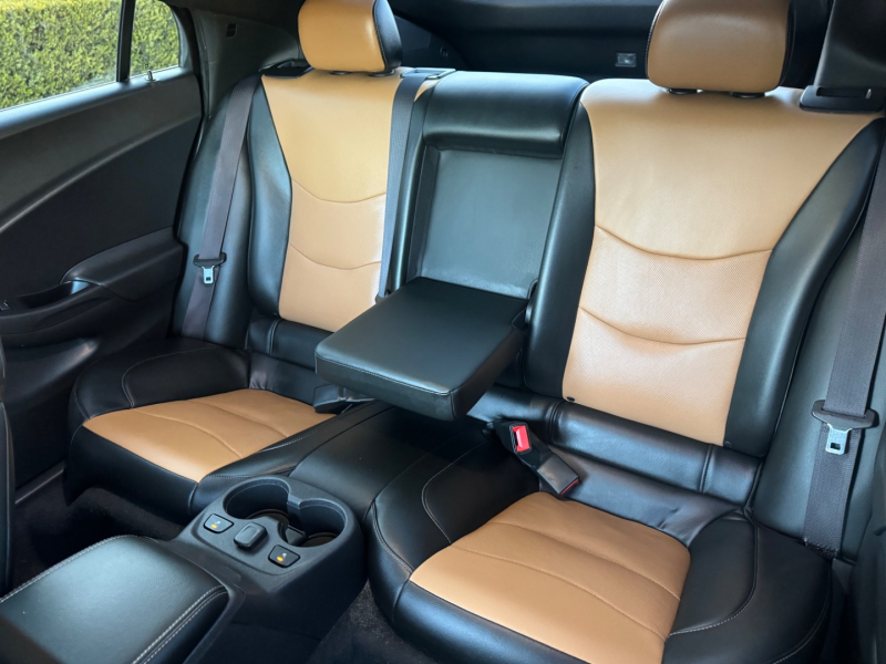 Chevrolet Volt 2016 price $6,800
