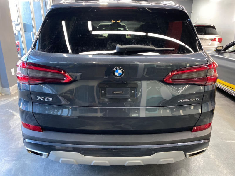 BMW X5 2019 price $32,900