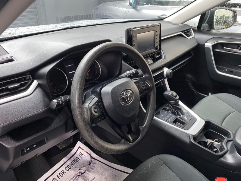 Toyota RAV4 2021 price $27,900