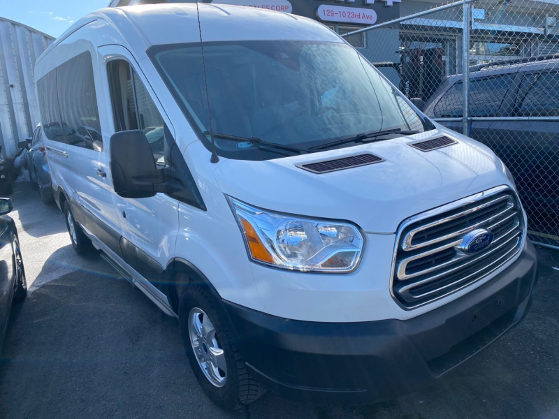 Ford Transit Wagon 2017 price $29,900