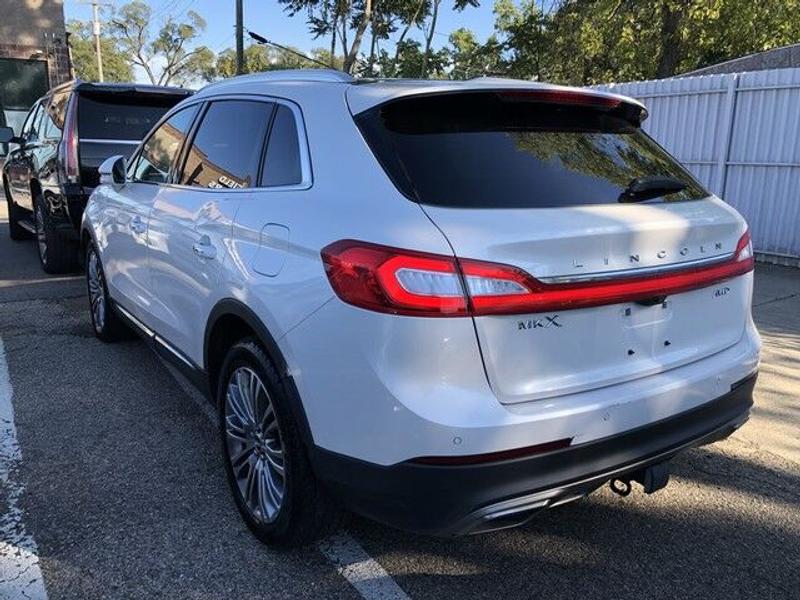Lincoln MKX 2018 price $25,745