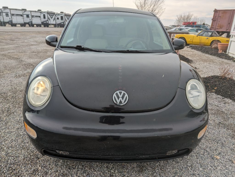 VOLKSWAGEN NEW BEETLE 2001 price Call for Pricing.