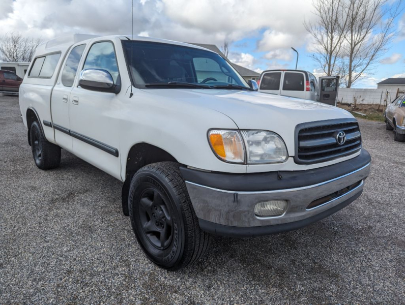 TOYOTA TUNDRA 2000 price Call for Pricing.