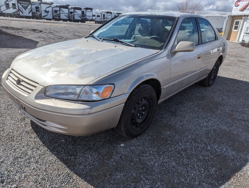 TOYOTA CAMRY 1998 price Call for Pricing.