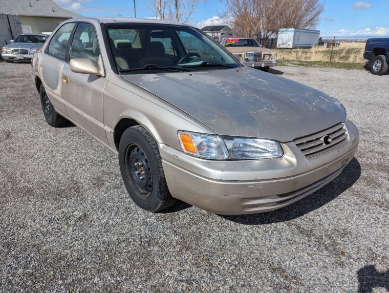 TOYOTA CAMRY 1998 price Call for Pricing.