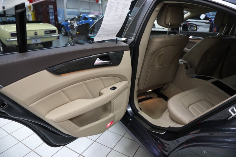 Mercedes-Benz CLS 2014 price $15,986