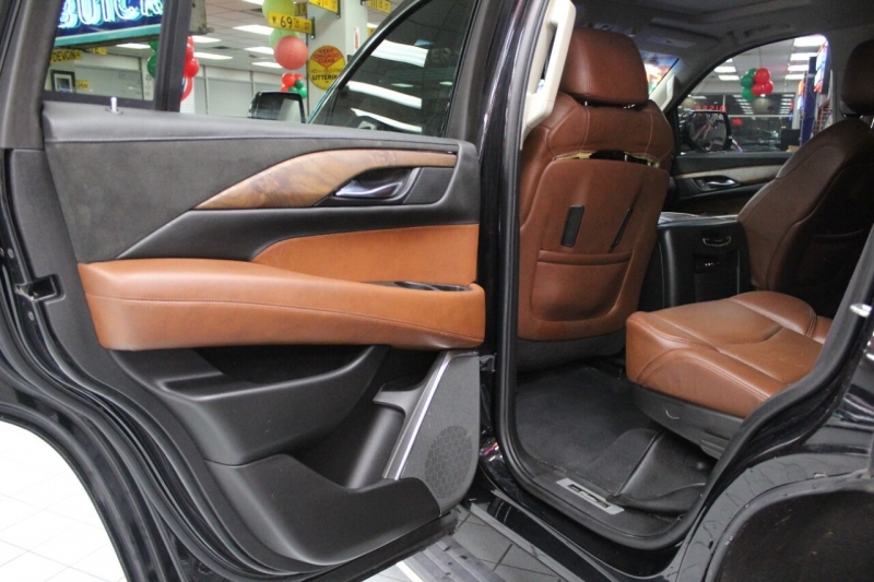 Cadillac Escalade 2015 price $39,850