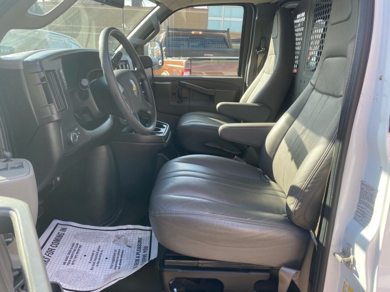 Chevrolet Express 2019 price $17,850