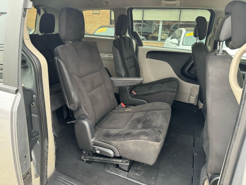 Dodge Grand Caravan 2019 price $13,850
