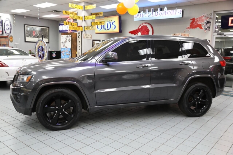 Jeep Grand Cherokee 2015 price $15,896