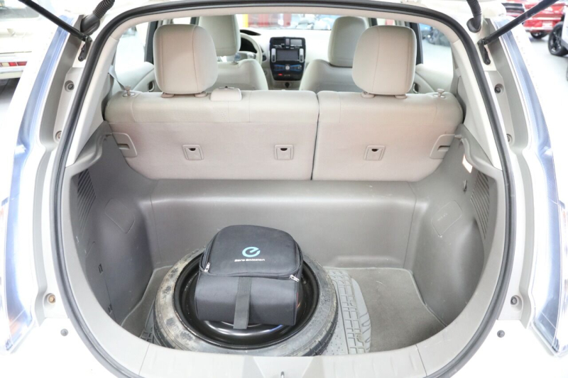Nissan LEAF 2012 price $8,850