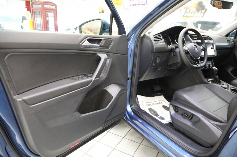 Volkswagen Tiguan 2020 price $25,896