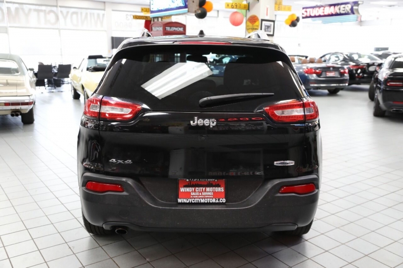 Jeep Cherokee 2017 price $15,896