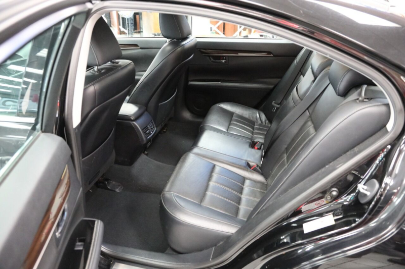 Lexus ES 350 2016 price $18,850