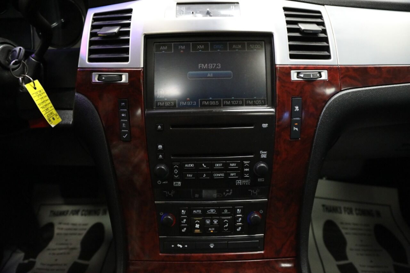 Cadillac Escalade 2007 price $11,850